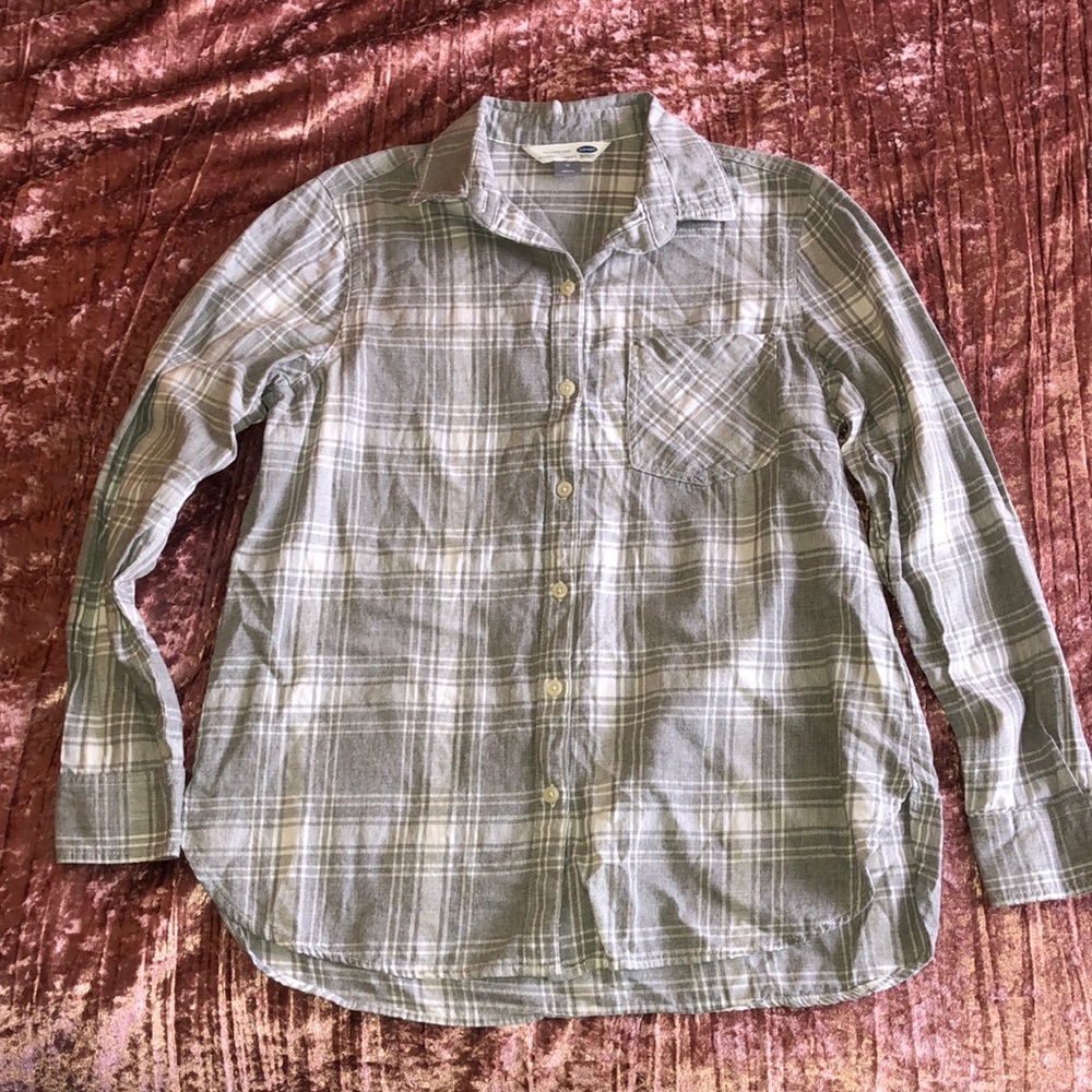 Old Navy Gray and White Plaid Flannel